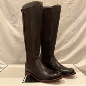 NWB - Frye Chelsea Riding Boot - Espresso - size 6.5